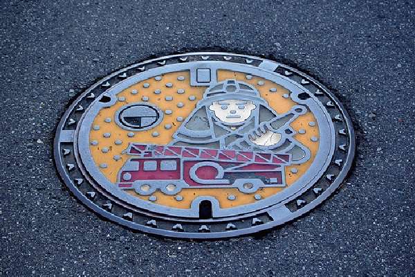 Shangrala's Japan Manhole Cover Art