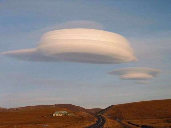 Shangrala's Lenticular Clouds Or UFO