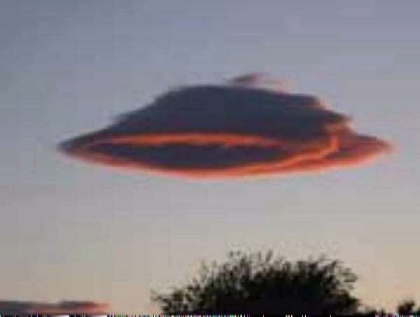 Shangrala's Lenticular Clouds Or UFO