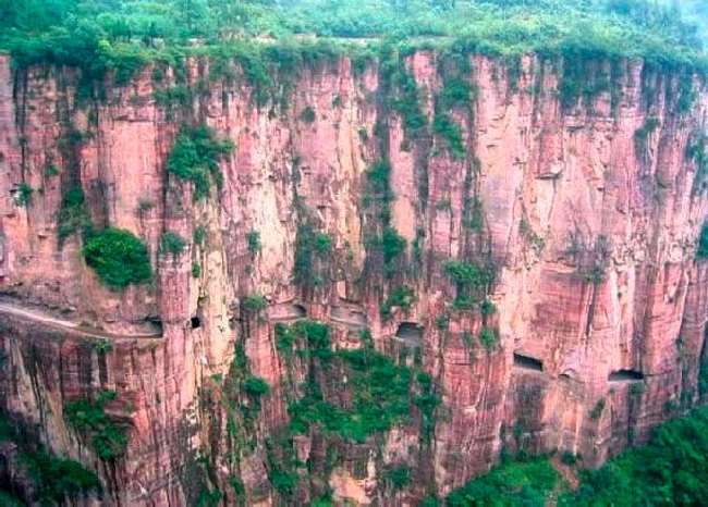 Shangrala's Guoliang Tunnel Road