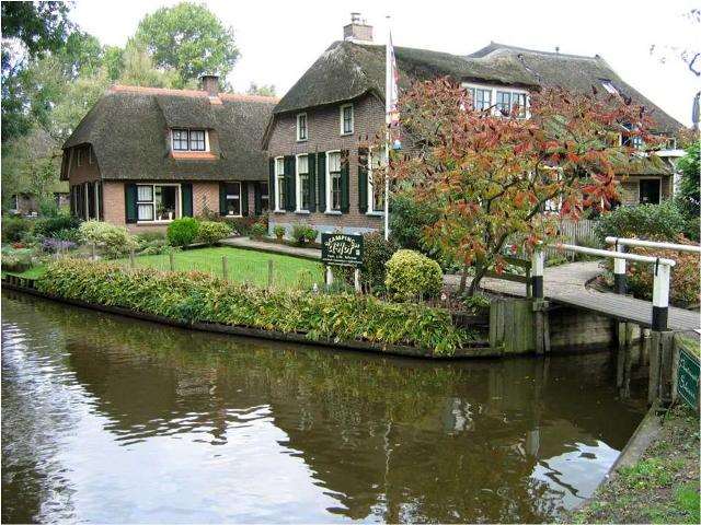 Shangrala's Giethoorn - The Venice Of Holland