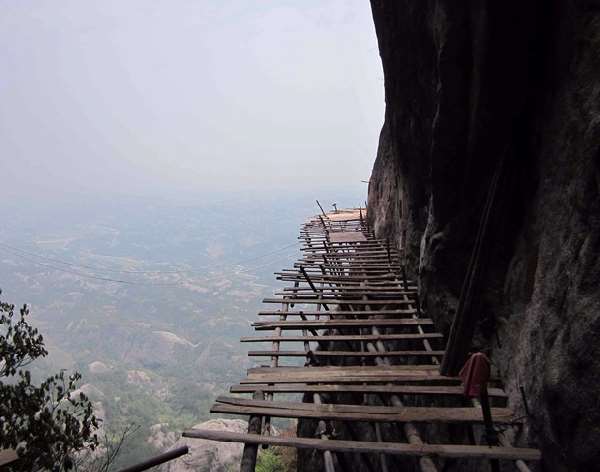 Shifou Mountain Footpath