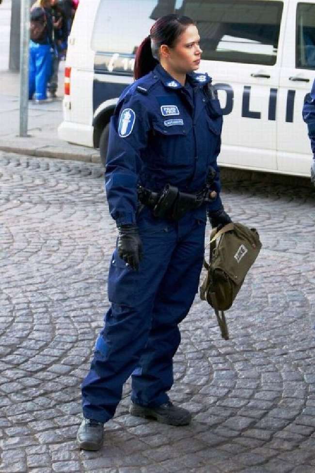 Woman Cops Around The World 2