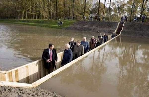 Shangrala's Moses Bridge