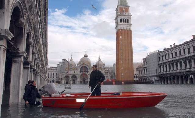 Shangrala's Venice Winter Flood