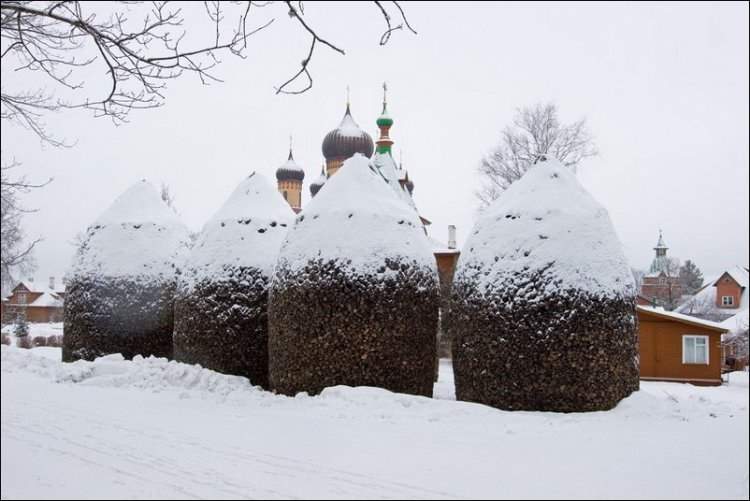 Shangrala's Wood Stacking Art