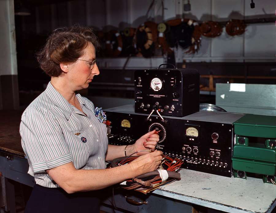 Kodachrome Photos From 1942/43