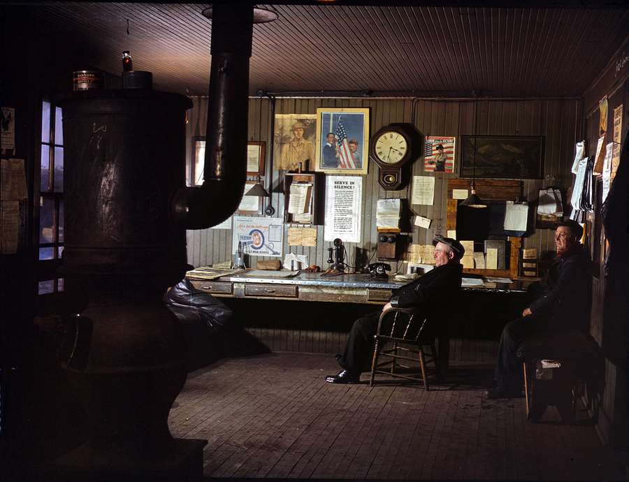 Kodachrome Photos From 1942/43