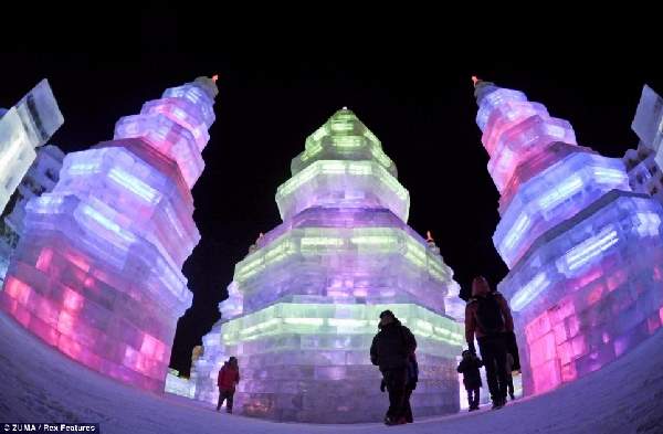 Shangrala's Ice Sculpture Art 3