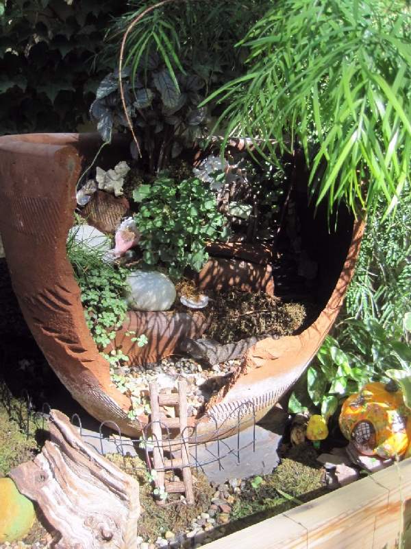 Shangrala's Fairy Garden Pot Art 2