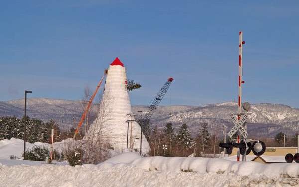 Shangrala's World's Tallest SnowWoman