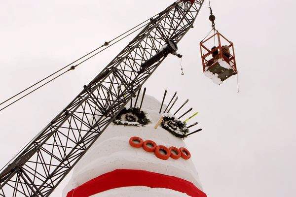 Shangrala's World's Tallest SnowWoman