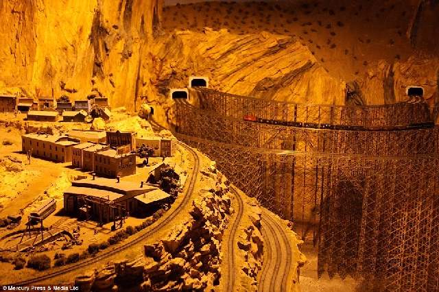 Shangrala's World's Largest Model Railway