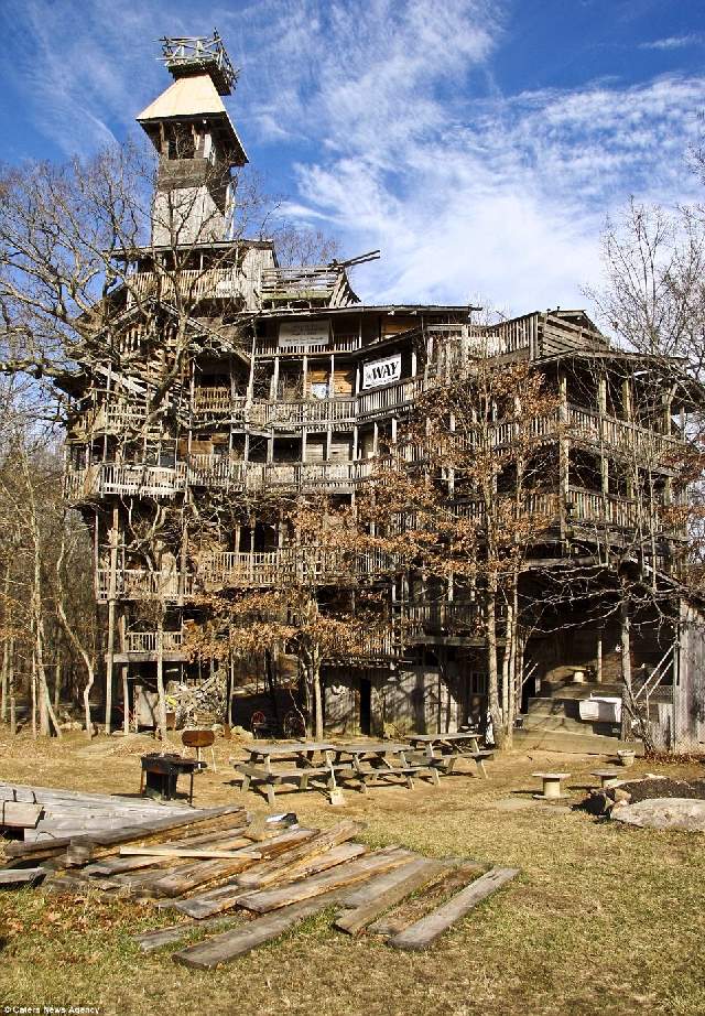 Shangrala's World's Tallest Treehouse