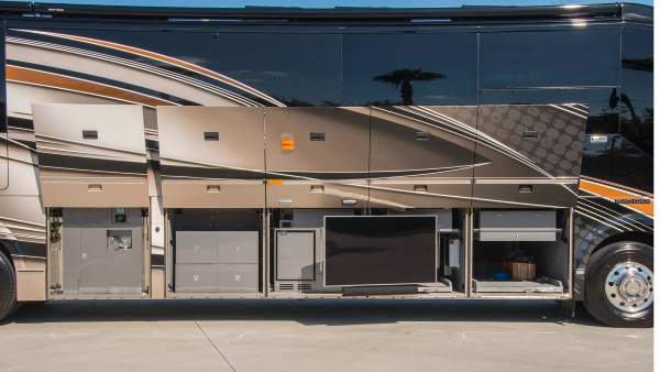 Shangrala's Liberty 2017 Elegant Lady RV