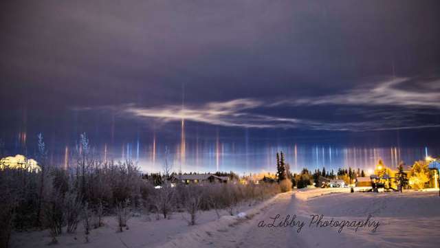 Shangrala's Amazing Light Pillars