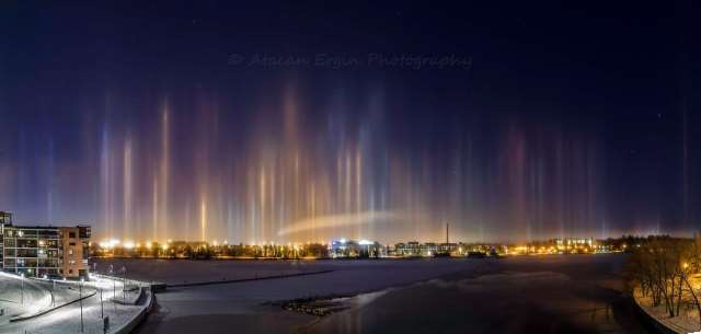 Shangrala's Amazing Light Pillars