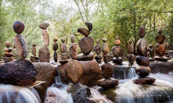 Shangrala's Rock Balancing Art 2