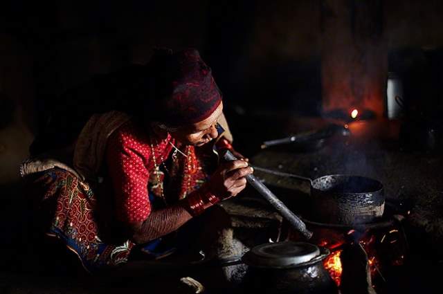 Shangrala's Honey Hunters Of Nepal