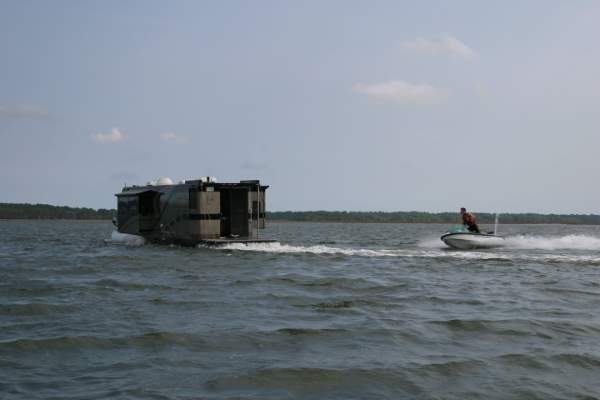 Shangrala's Terra Wind Amphibious RV