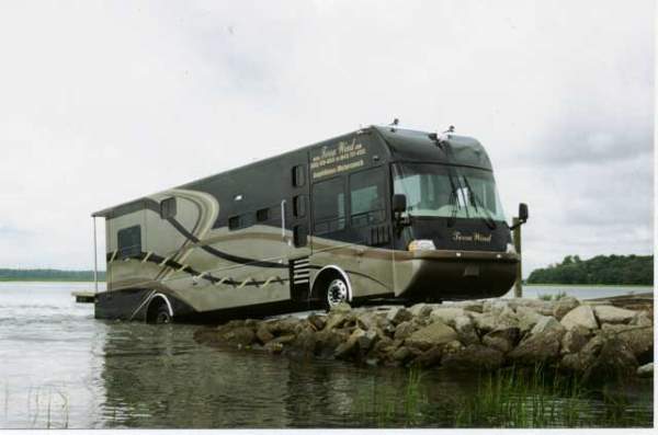 Shangrala's Terra Wind Amphibious RV