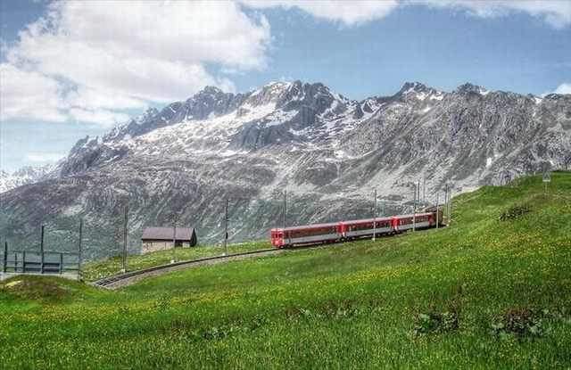 Shangrala's Beautiful Train Rides