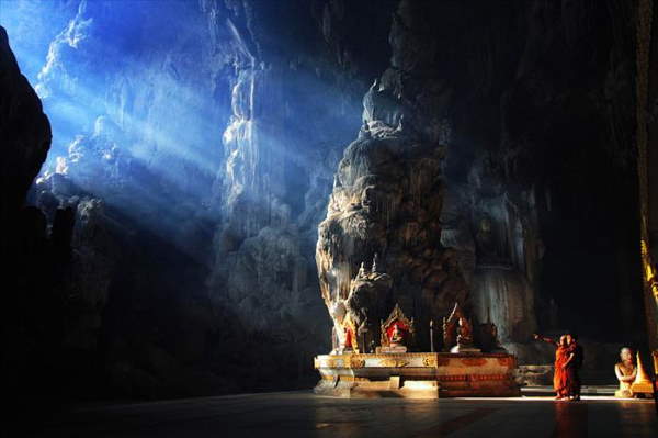 Shangrala's World's Most Incredible Caves