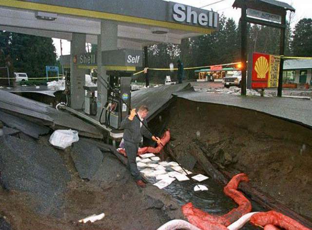 Shangrala's Amazing Sinkholes