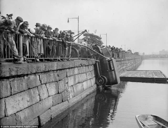 Shangrala's Vintage Car Wrecks