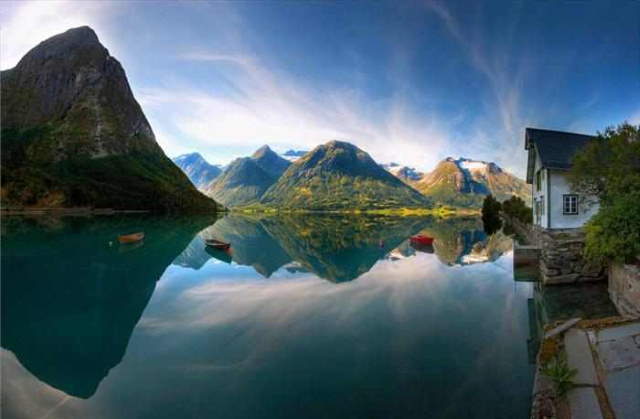 Shangrala's Beautiful Lakes Of The World