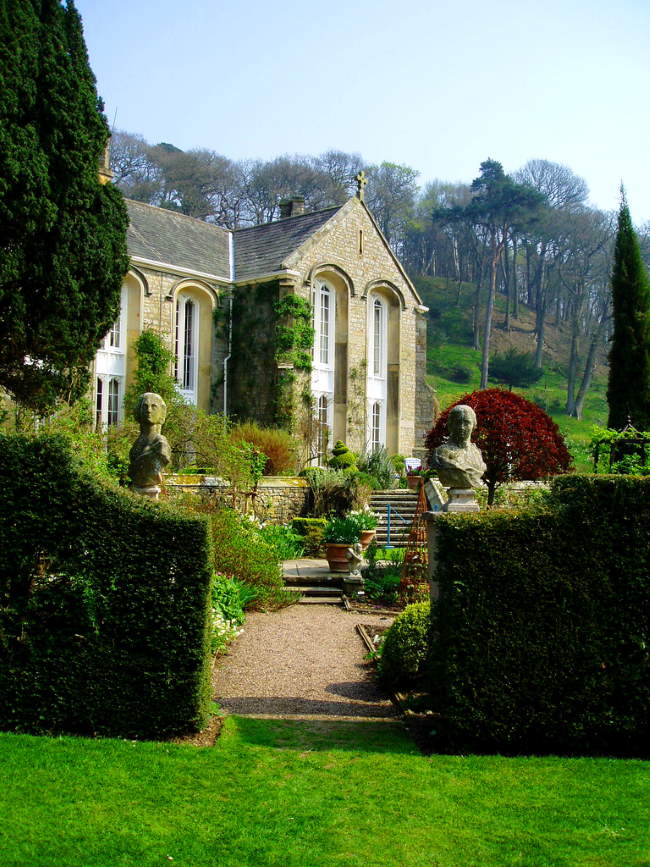 Shangrala's Gresgarth Hall Gardens