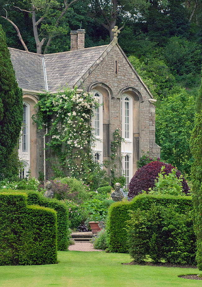 Shangrala's Gresgarth Hall Gardens