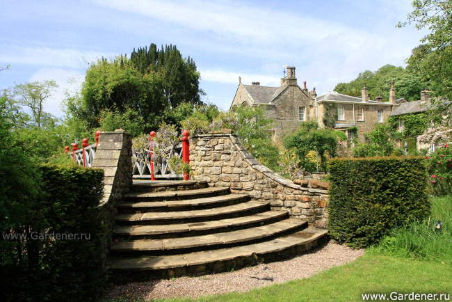 Shangrala's Gresgarth Hall Gardens