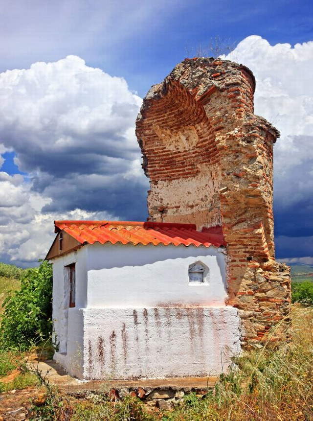 Shangrala's Most Beautiful Chapels