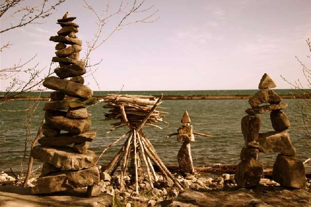 Shangrala's Rock Balancing Art