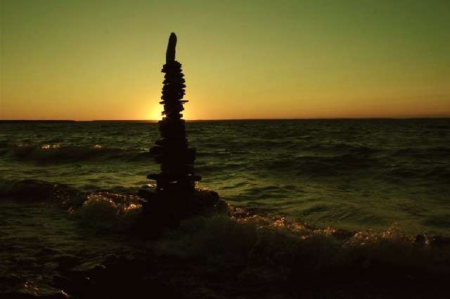 Shangrala's Rock Balancing Art